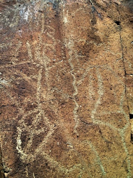 Fossil Falls petroglyph